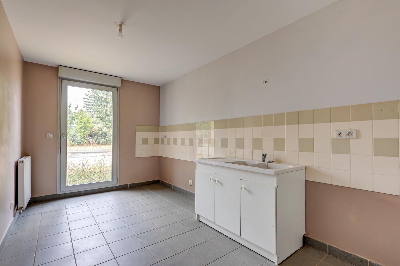 
																			5 pièces - 
																		RDC - 115m² - 255 600 € - Photo #2