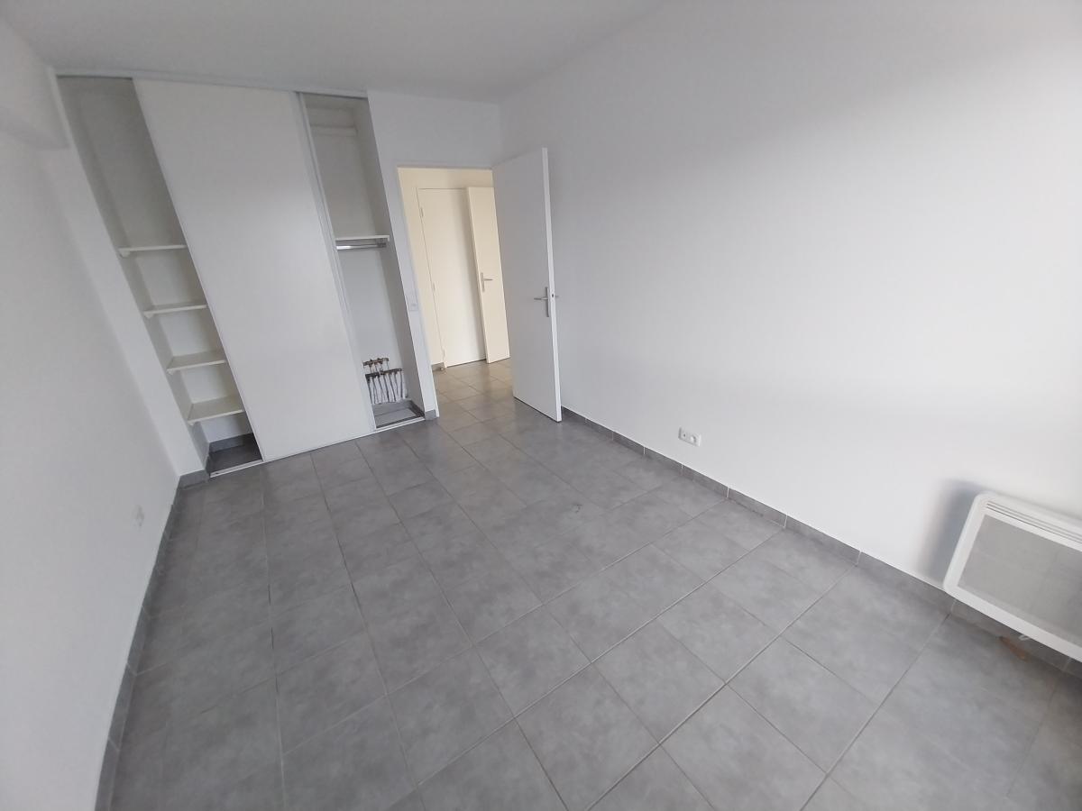 
																																							3 pièces - 
																																						7ème étage - 66m² - 1 054,11 € - Photo #4