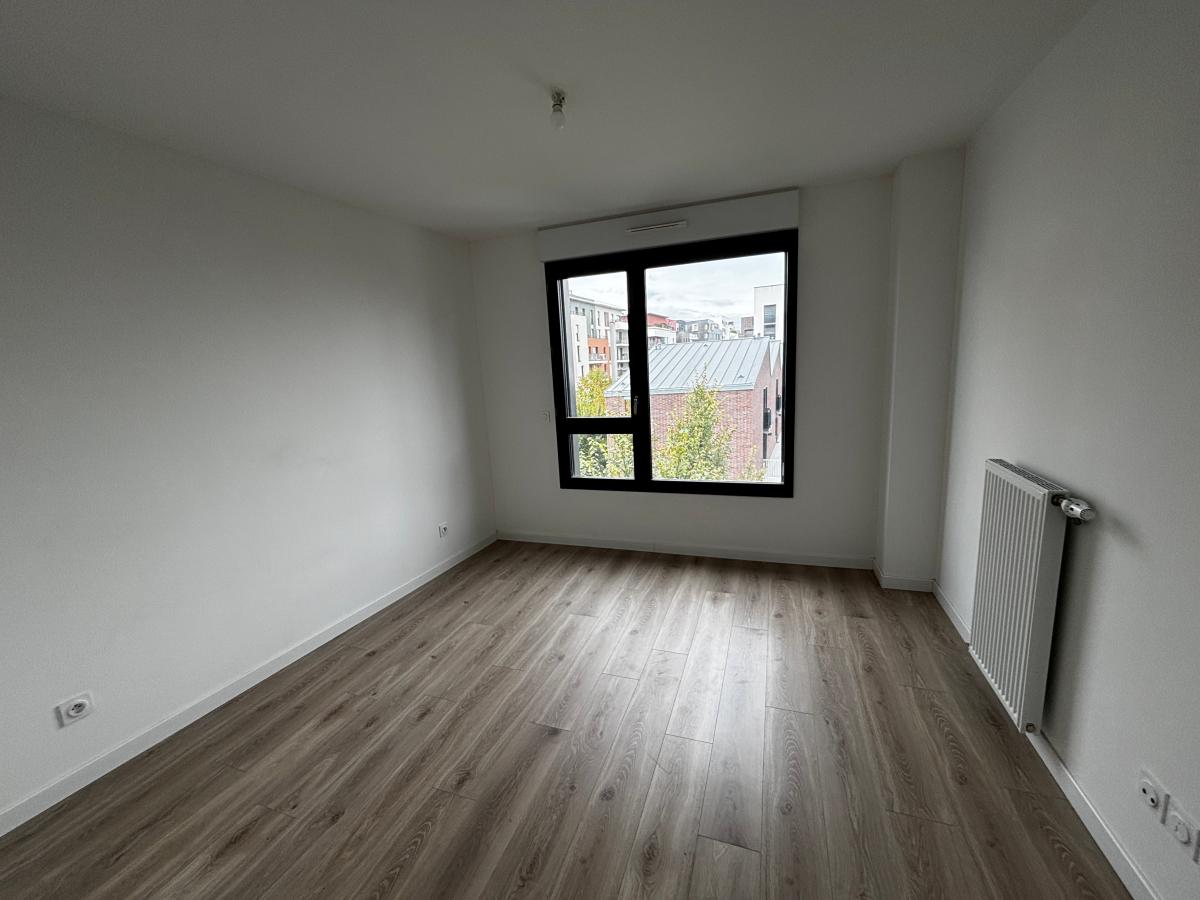 
																			3 pièces - 
																		3ème étage - 63m² - 1 425,67 € - Photo #6