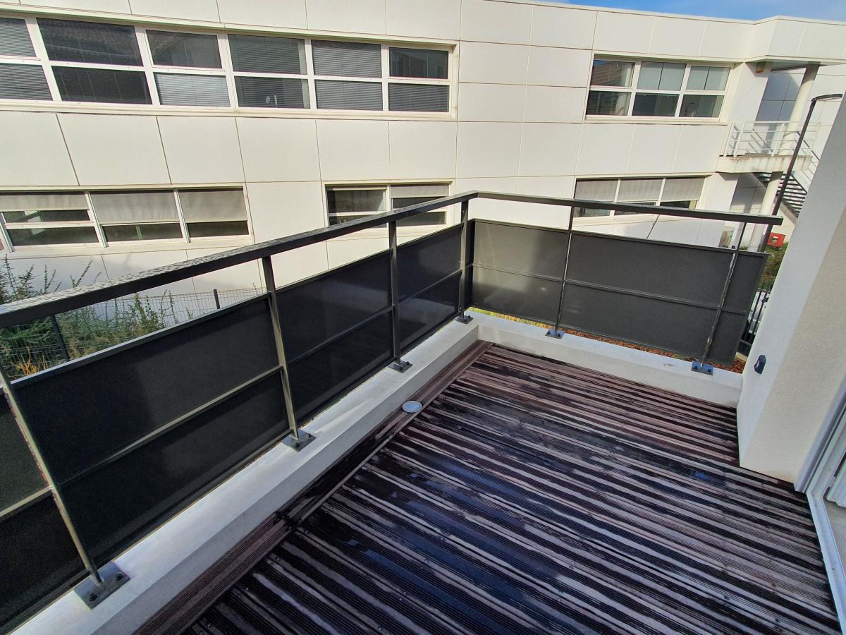 
																																							3 pièces - 
																																						1er étage - 64m² - 855,70 € - Photo #5