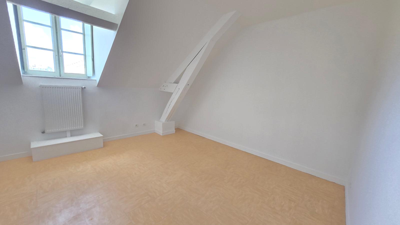 
																			3 pièces - 
																		RDC - 91m² - 2 835,61 € - Photo #4