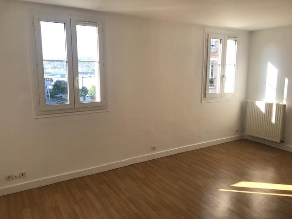 1 pièce - 5ème étage - 28m² - 693,73 € - Photo #0