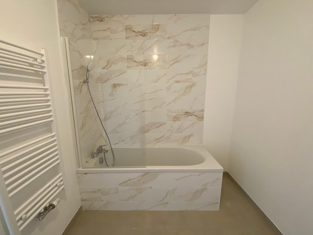 
																			4 pièces - 
																		5ème étage - 82m² - 829,93 € - Photo #6