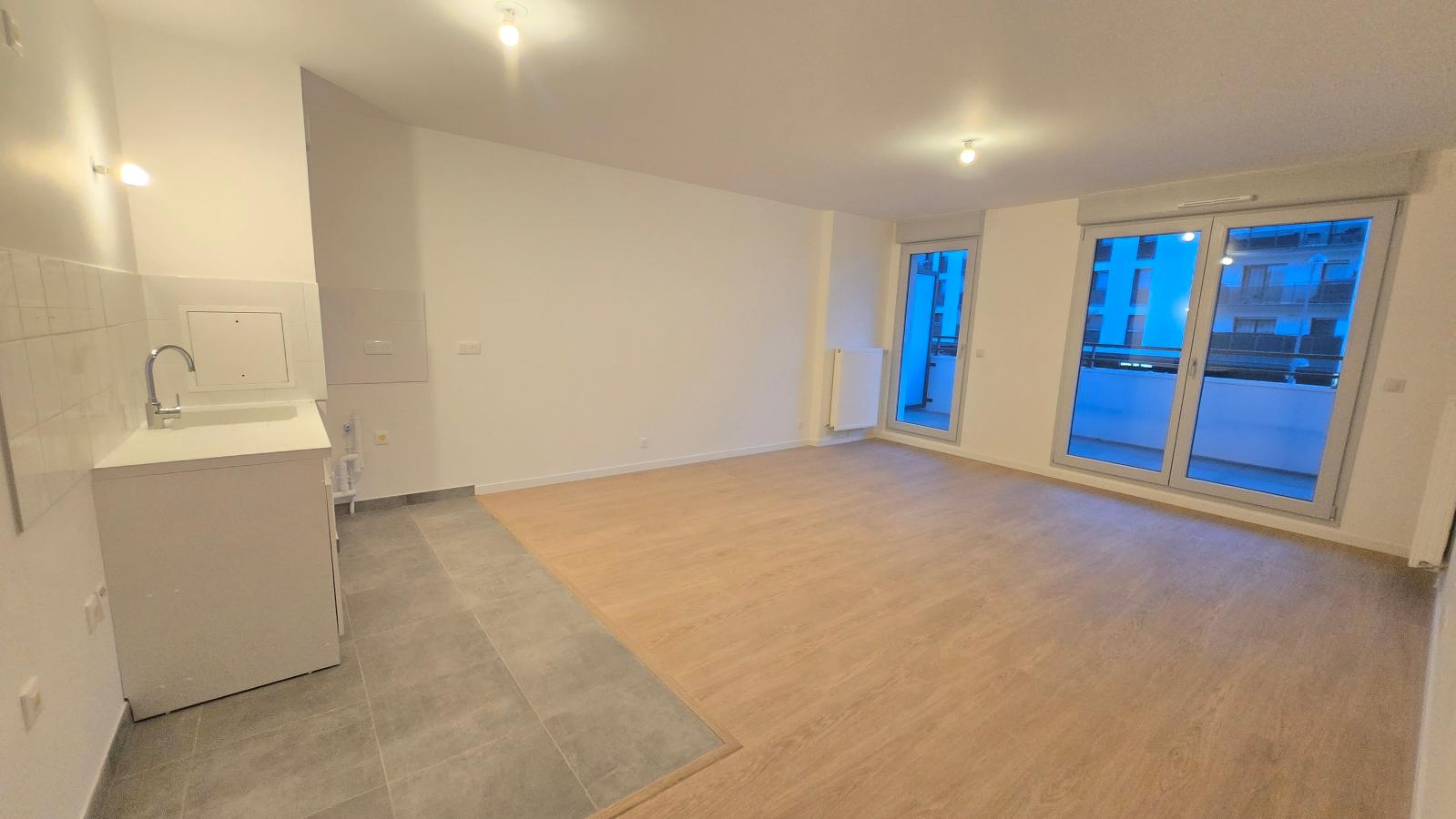 
																																							4 pièces - 
																																						5ème étage - 92m² - 1 724,12 € - Photo #1