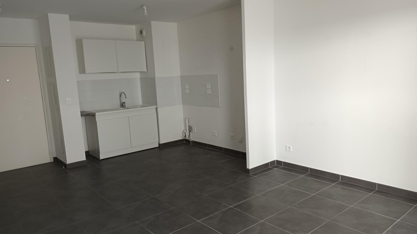 2 pièces - 1er étage - 44m² - 866,91 € - Photo #5