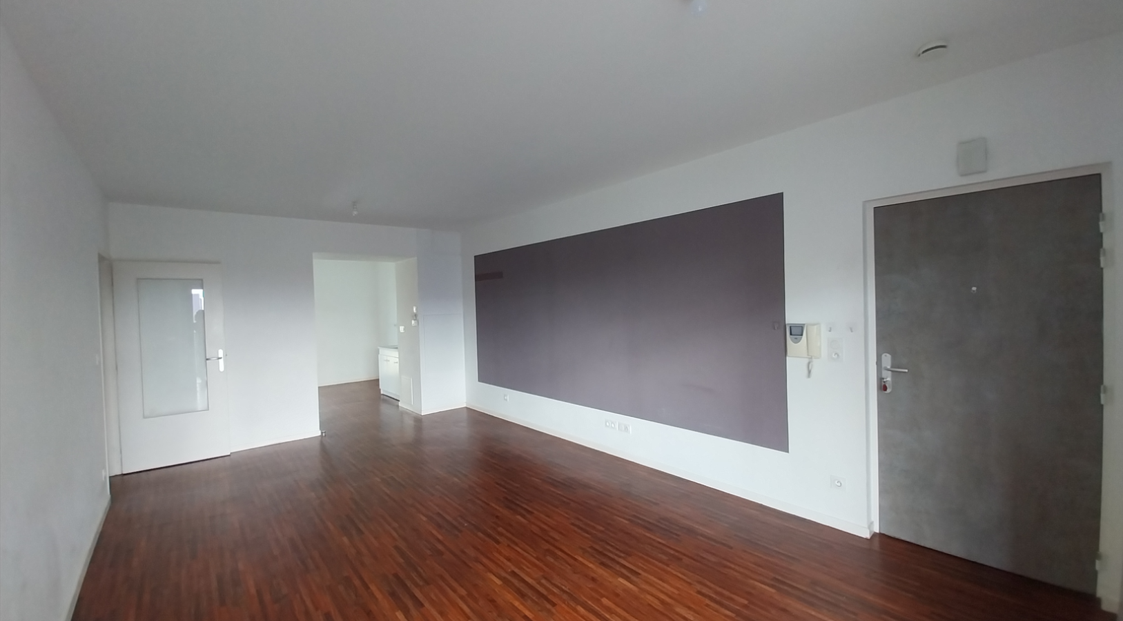 3 pièces - 6ème étage - 73m² - 926,10 € - Photo #1