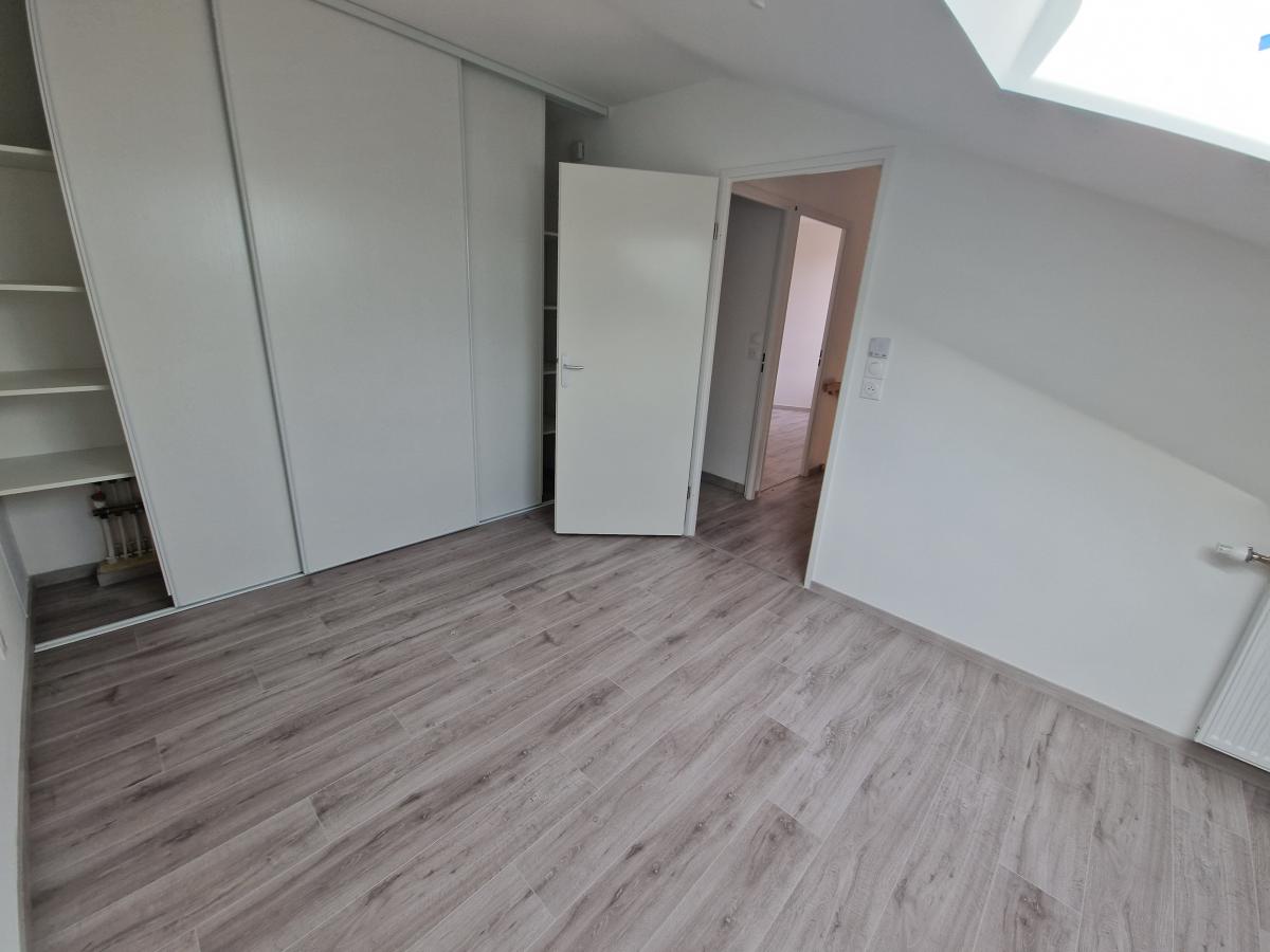 
																																							3 pièces - 
																																						1er étage - 73m² - 757,91 € - Photo #5