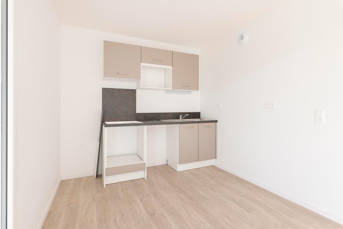 
																																							3 pièces - 
																																						3ème étage - 65m² - 742,07 € - Photo #2