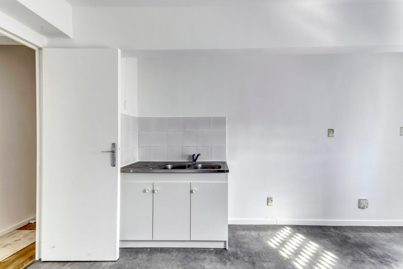 
																																							4 pièces - 
																																						4ème étage - 85m² - 178 000 € - Photo #2