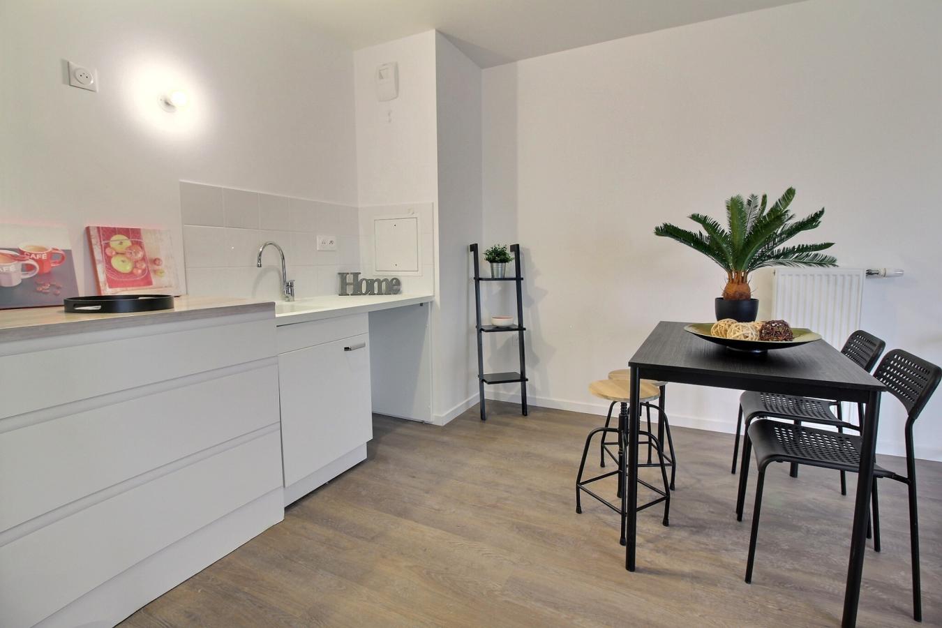 
																			2 pièces - 
																		5ème étage - 44m² - 933,55 € - Photo #4