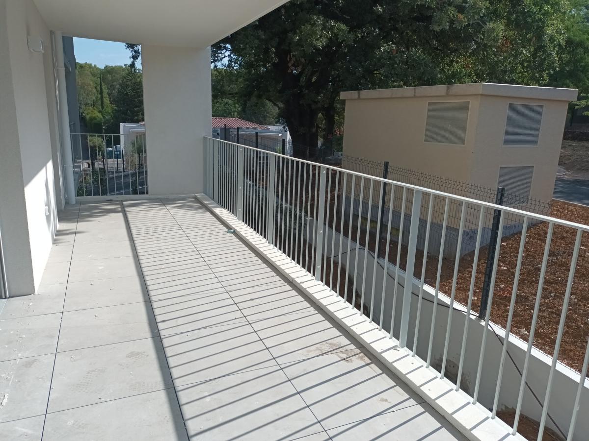 
																																							3 pièces - 
																																						1er étage - 68m² - 1 177,01 € - Photo #3