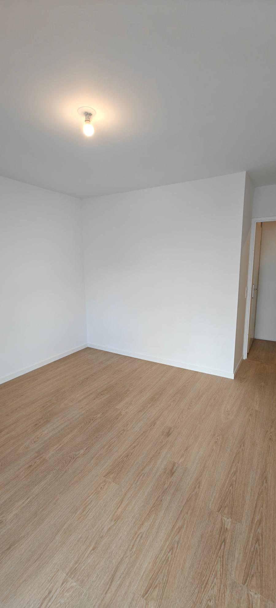 
																																							2 pièces - 
																																						5ème étage - 43m² - 1 209,31 € - Photo #5