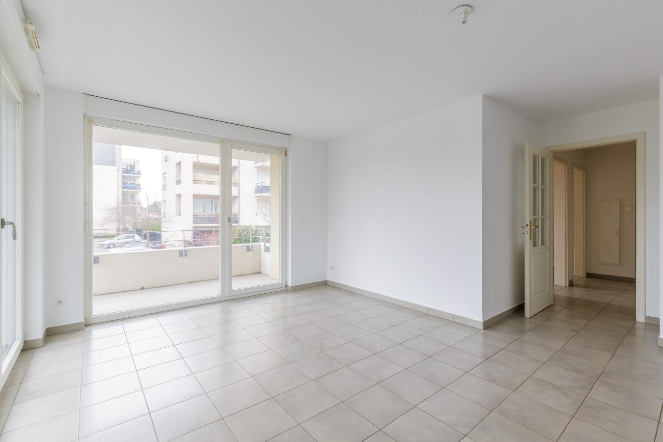 3 pièces - 1er étage - 70m² - 897,28 € - Photo #2