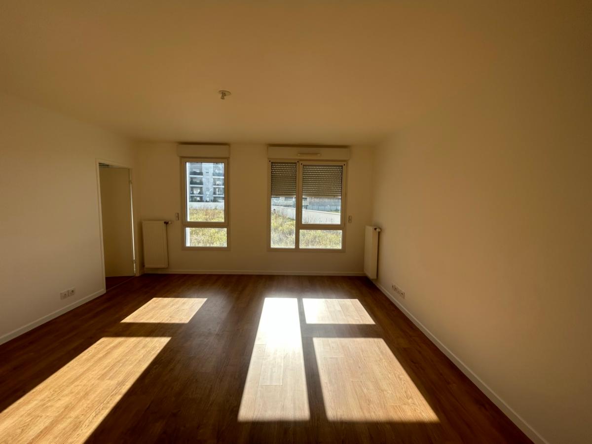
																																							2 pièces - 
																																						5ème étage - 47m² - 880,14 € - Photo #1
