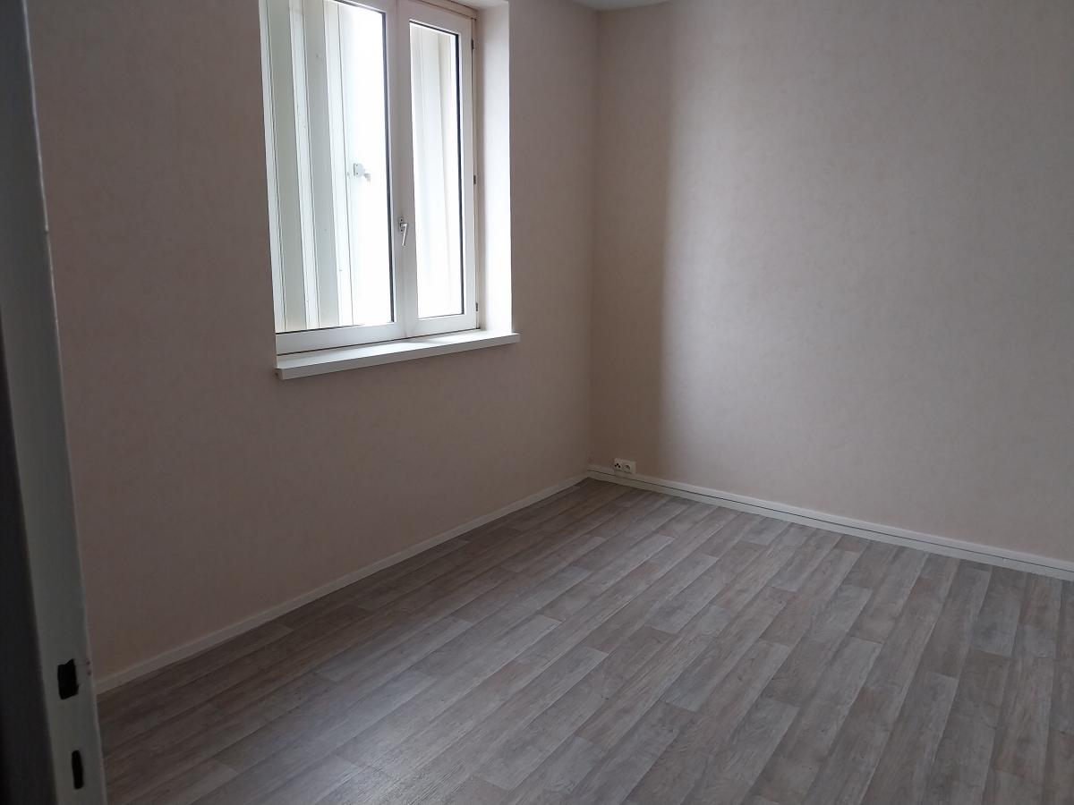
																																							2 pièces - 
																																						2ème étage - 50m² - 334,55 € - Photo #2
