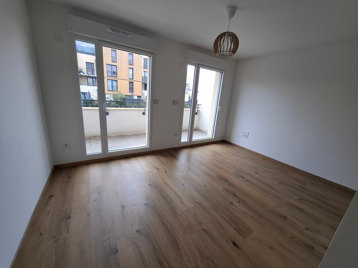 1 pièce - 1er étage - 31m² - 575,02 € - Photo #2