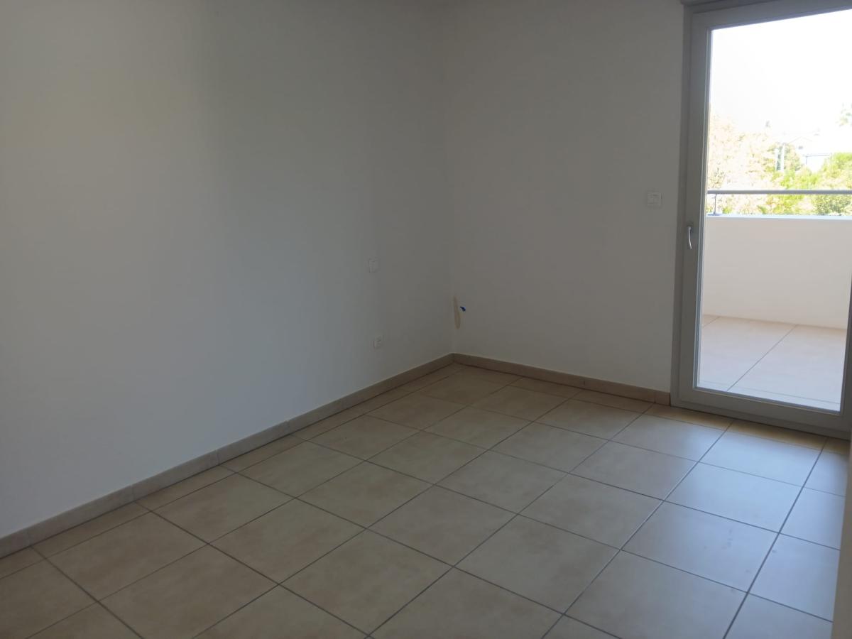 
																																							2 pièces - 
																																						1er étage - 40m² - 648,33 € - Photo #4