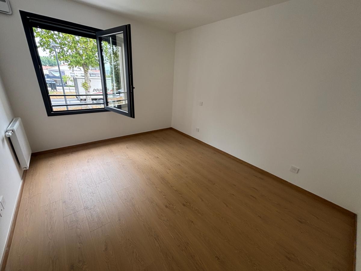 3 pièces - 1er étage - 66m² - 706,11 € - Photo #6