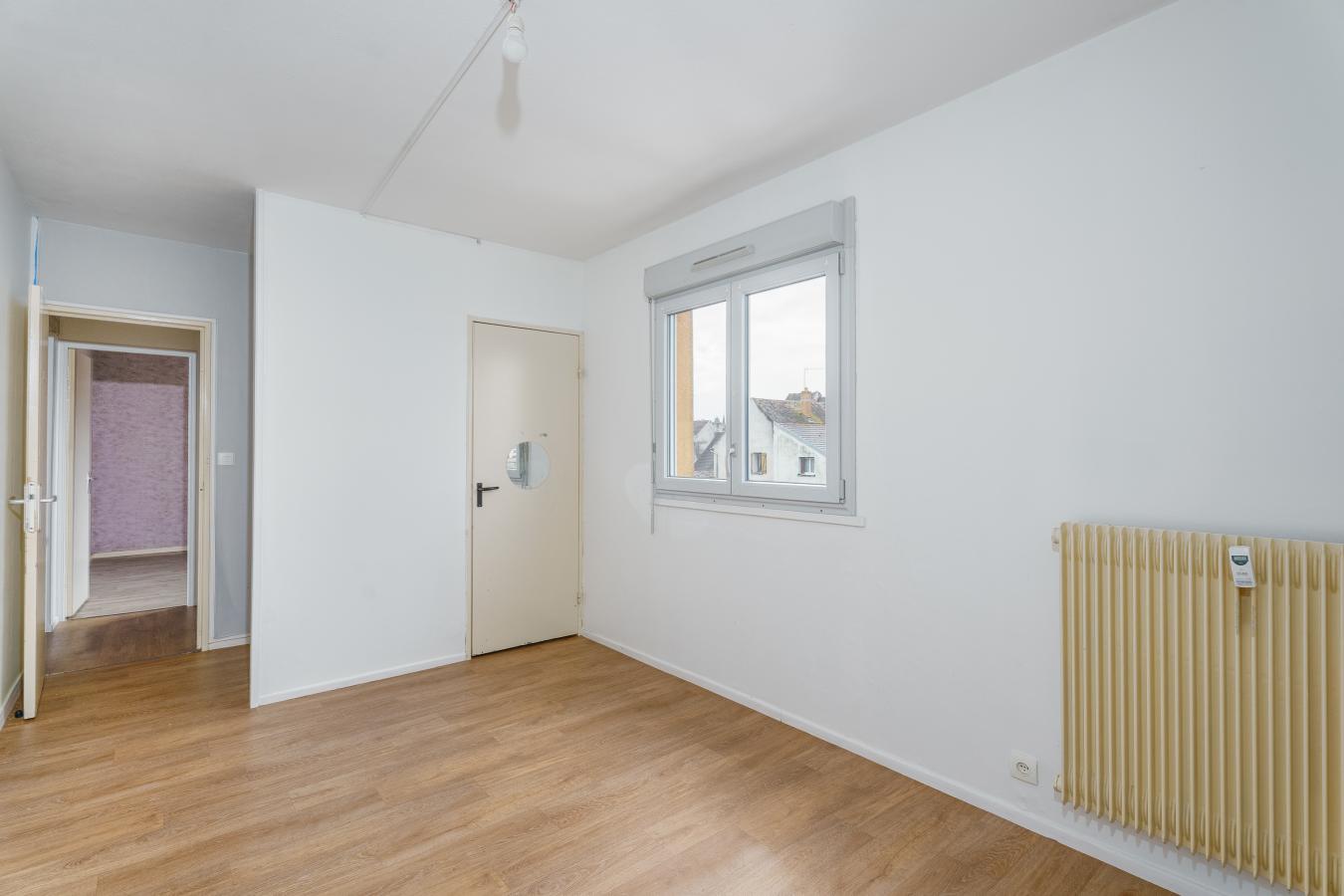 
																			5 pièces - 
																		1er étage - 96m² - 819,19 € - Photo #6