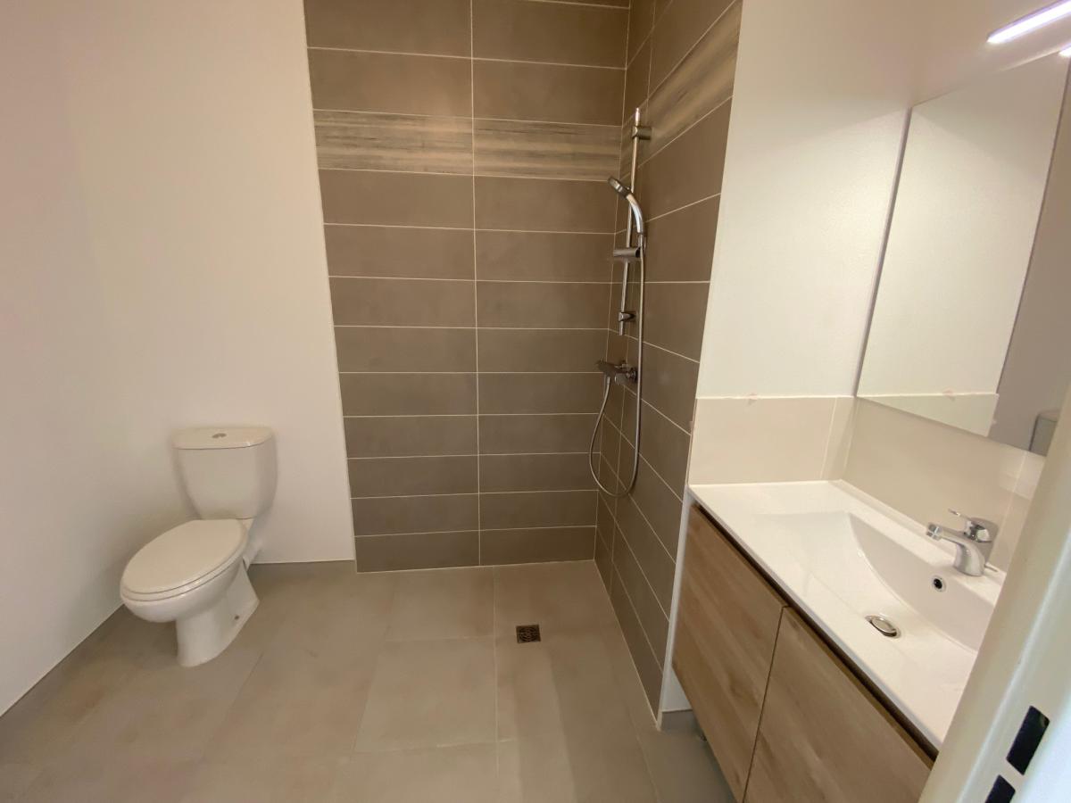 2 pièces - 2ème étage - 45m² - 881,39 € - Photo #3