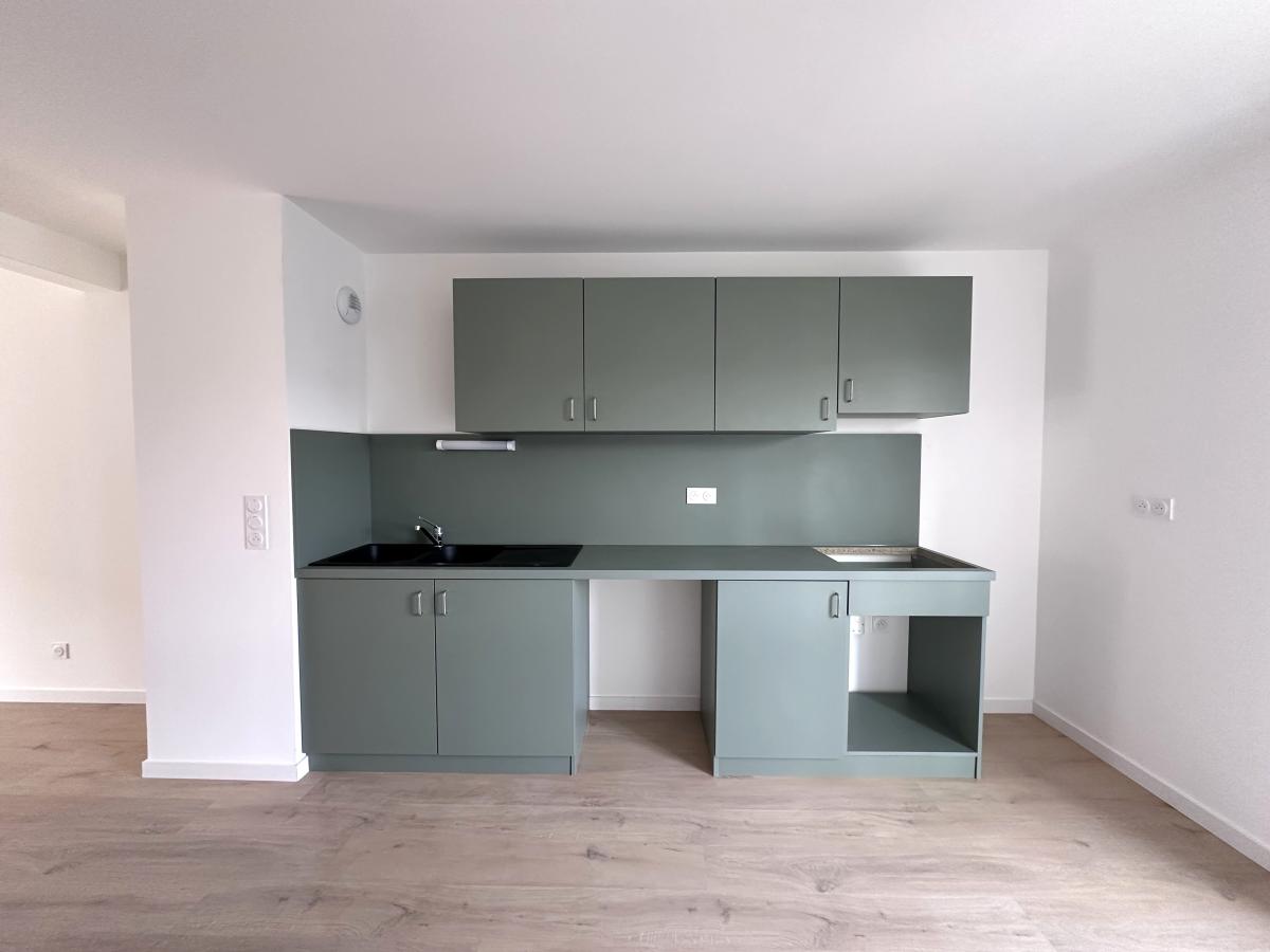 
																																							4 pièces - 
																																						5ème étage - 89m² - 1 142,46 € - Photo #3