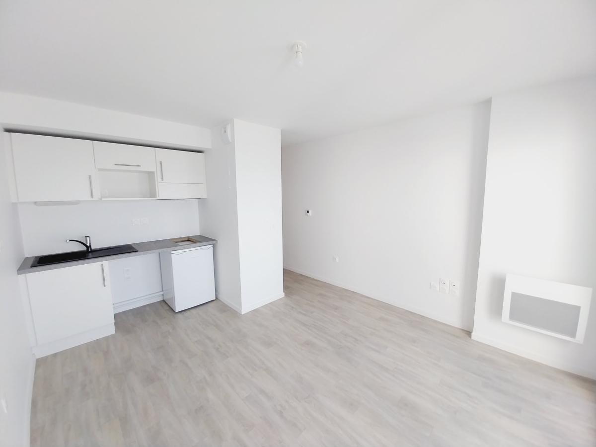 1 pièce - 2ème étage - 23m² - 416,14 € - Photo #0
