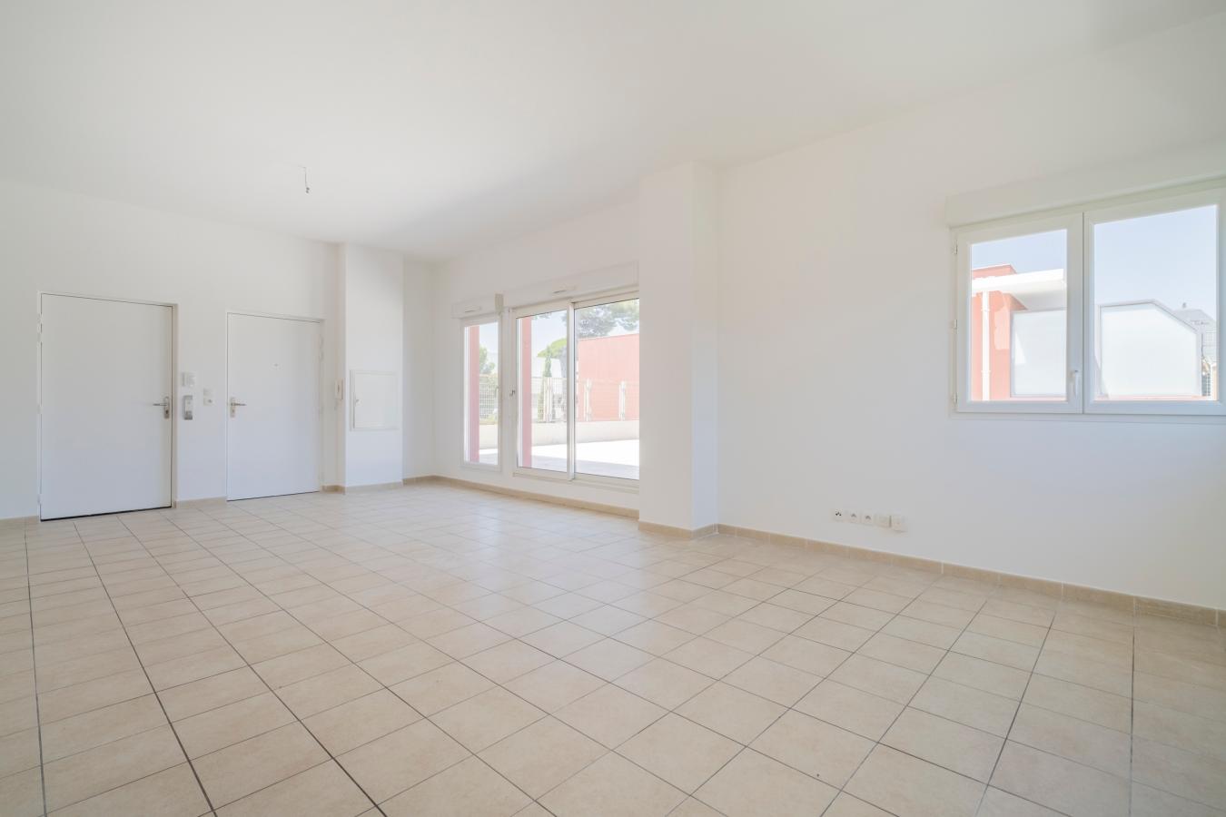
																																							4 pièces - 
																																						3ème étage - 103m² - 295 000 € - Photo #3