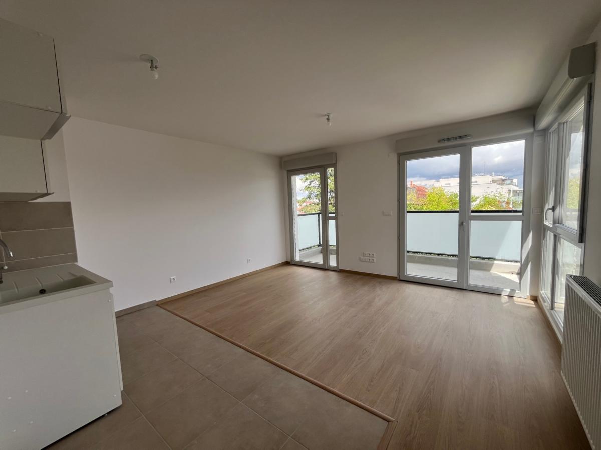 
																																							3 pièces - 
																																						2ème étage - 55m² - 821,07 € - Photo #1