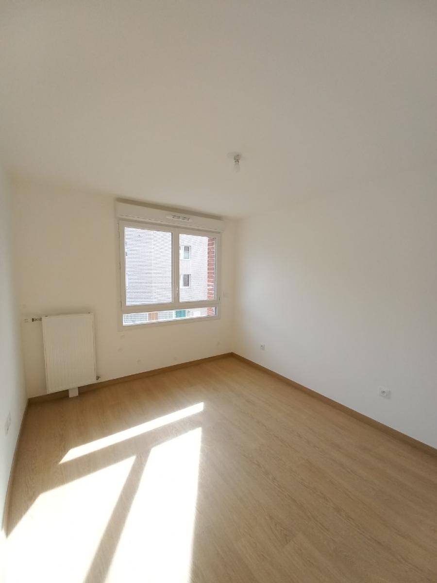 
																			3 pièces - 
																		2ème étage - 68m² - 1 078,31 € - Photo #5