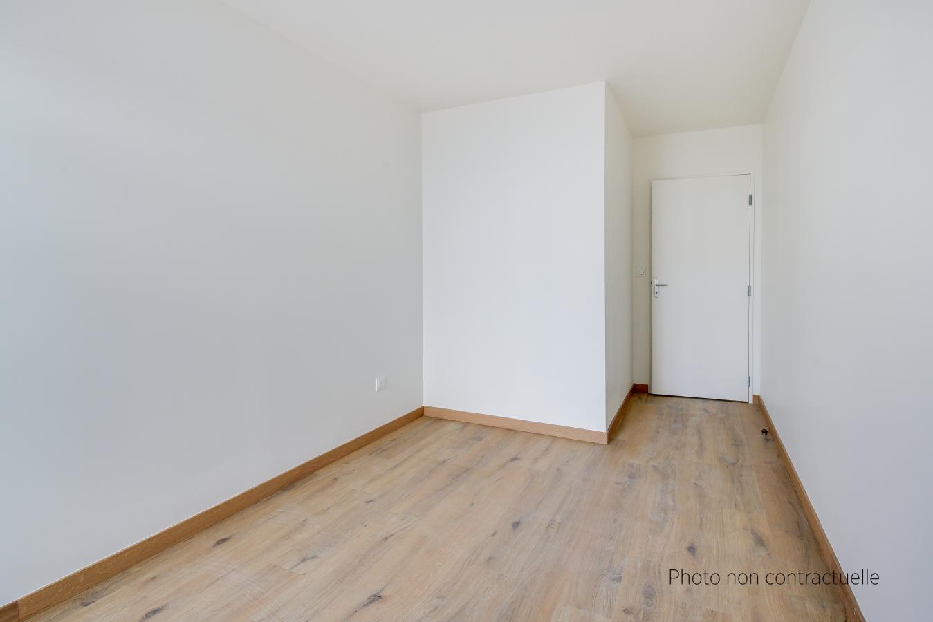 
																																							3 pièces - 
																																						RDC - 67m² - 701,77 € - Photo #2