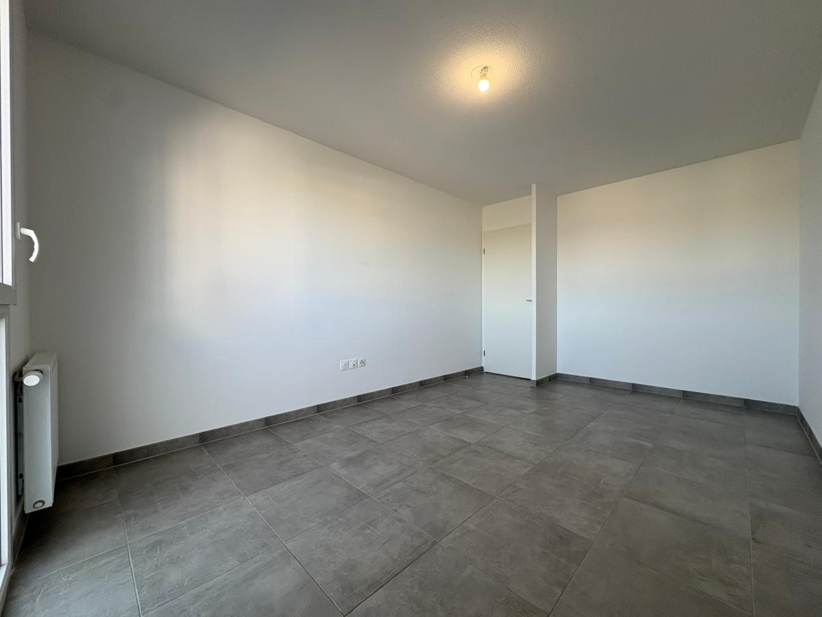 
																																							3 pièces - 
																																						1er étage - 65m² - 721,17 € - Photo #5