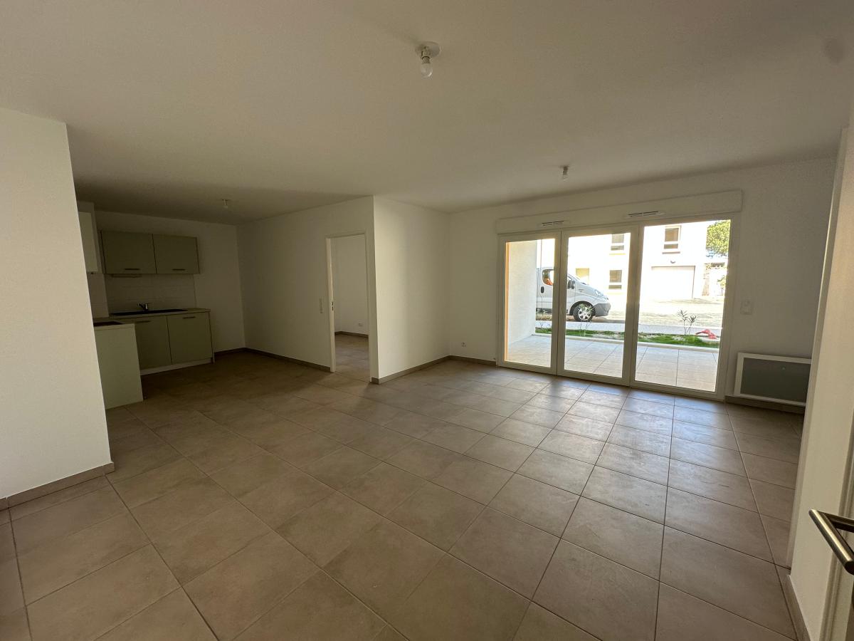 
																			3 pièces - 
																		RDC - 69m² - 833,29 € - Photo #4