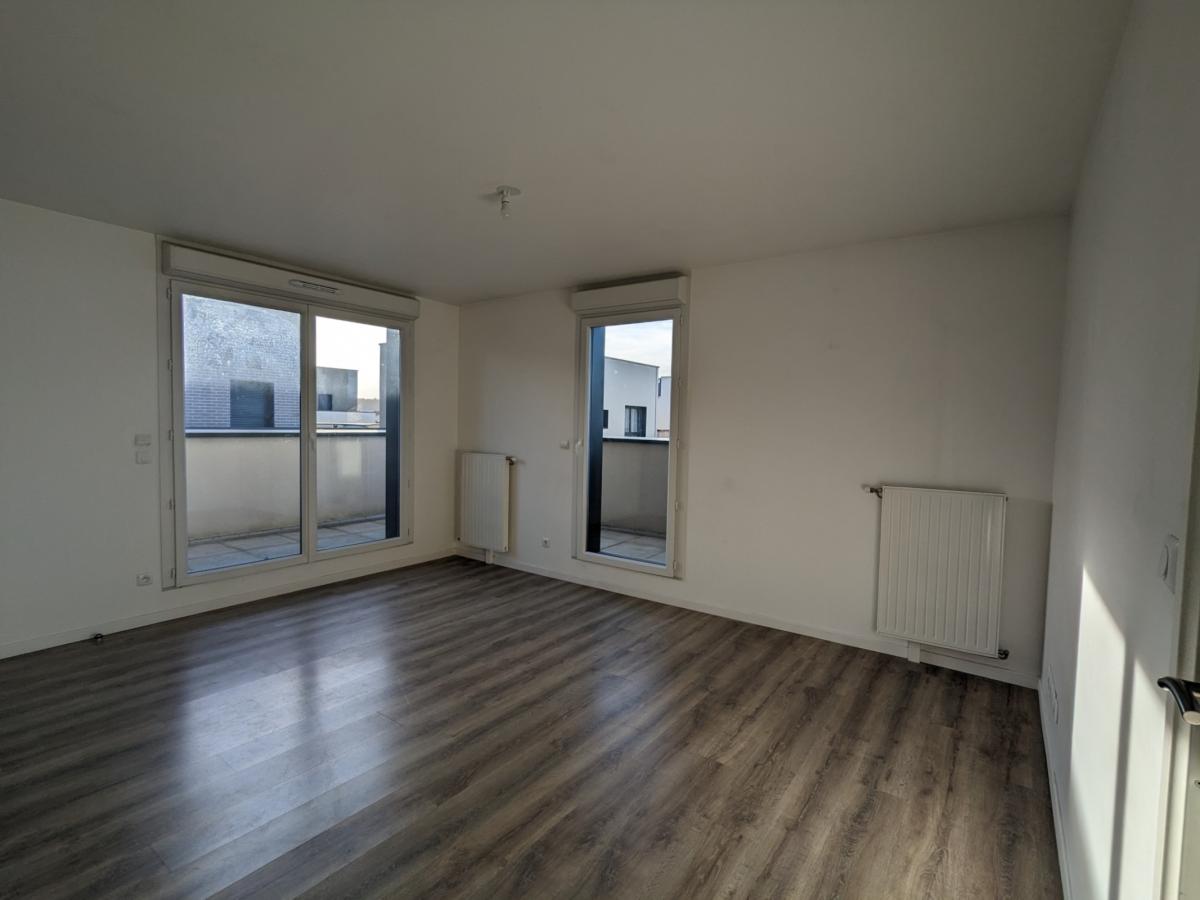 
																																							2 pièces - 
																																						1er étage - 41m² - 820,04 € - Photo #1