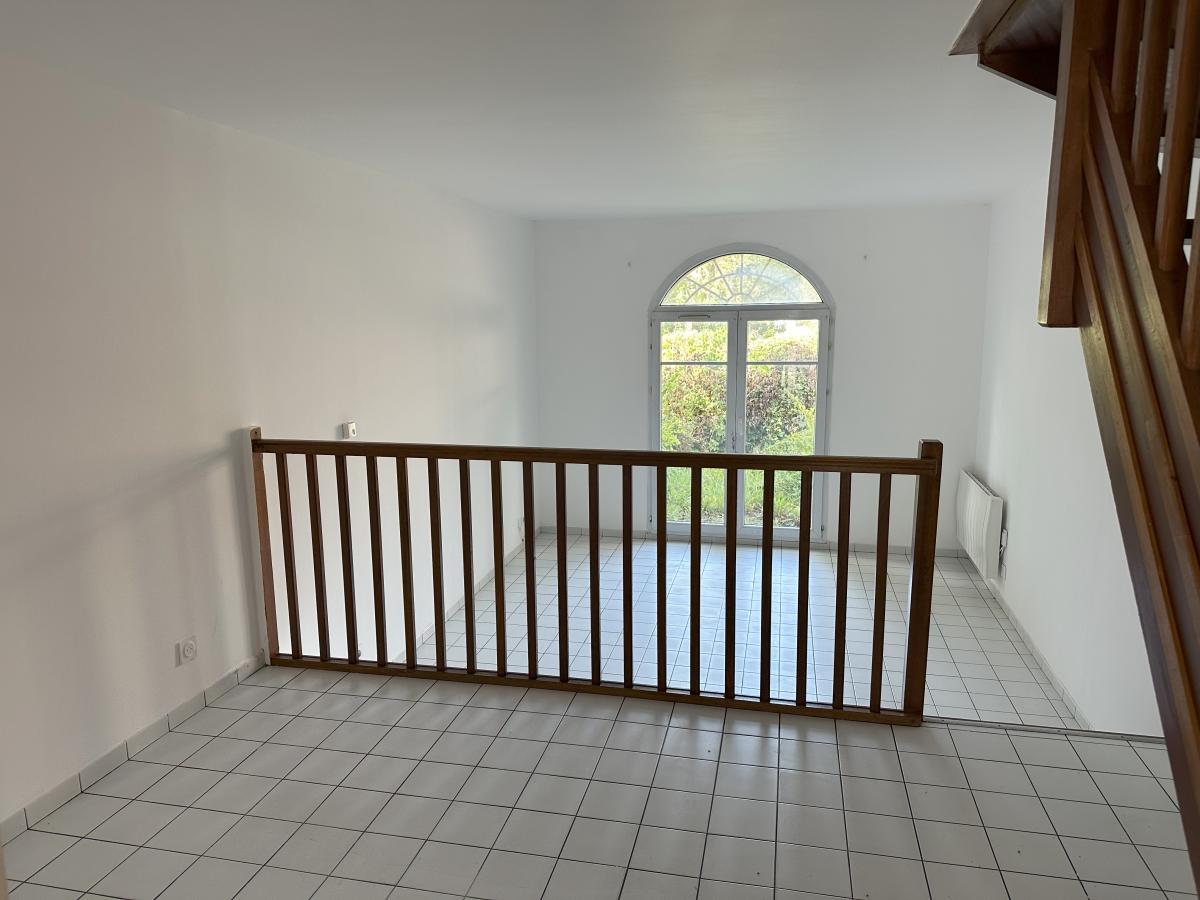 
																																							4 pièces - 
																																						RDC - 81m² - 151 700 € - Photo #1