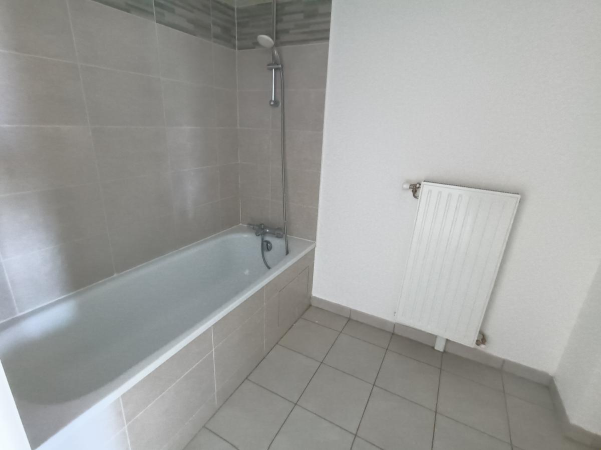 
																																							4 pièces - 
																																						6ème étage - 70m² - 1 097,99 € - Photo #6