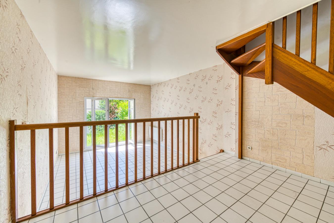 
																																							3 pièces - 
																																						3ème étage - 68m² - 110 000 € - Photo #6