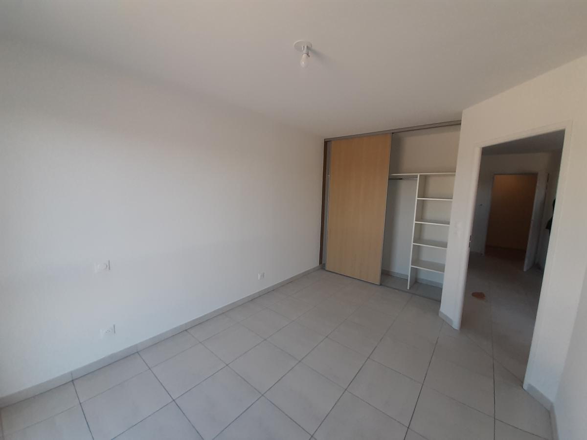 
																																							2 pièces - 
																																						1er étage - 43m² - 672,42 € - Photo #1