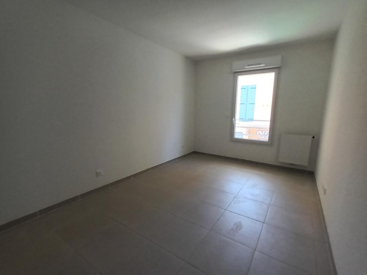 3 pièces - 1er étage - 61m² - 918,20 € - Photo #4
