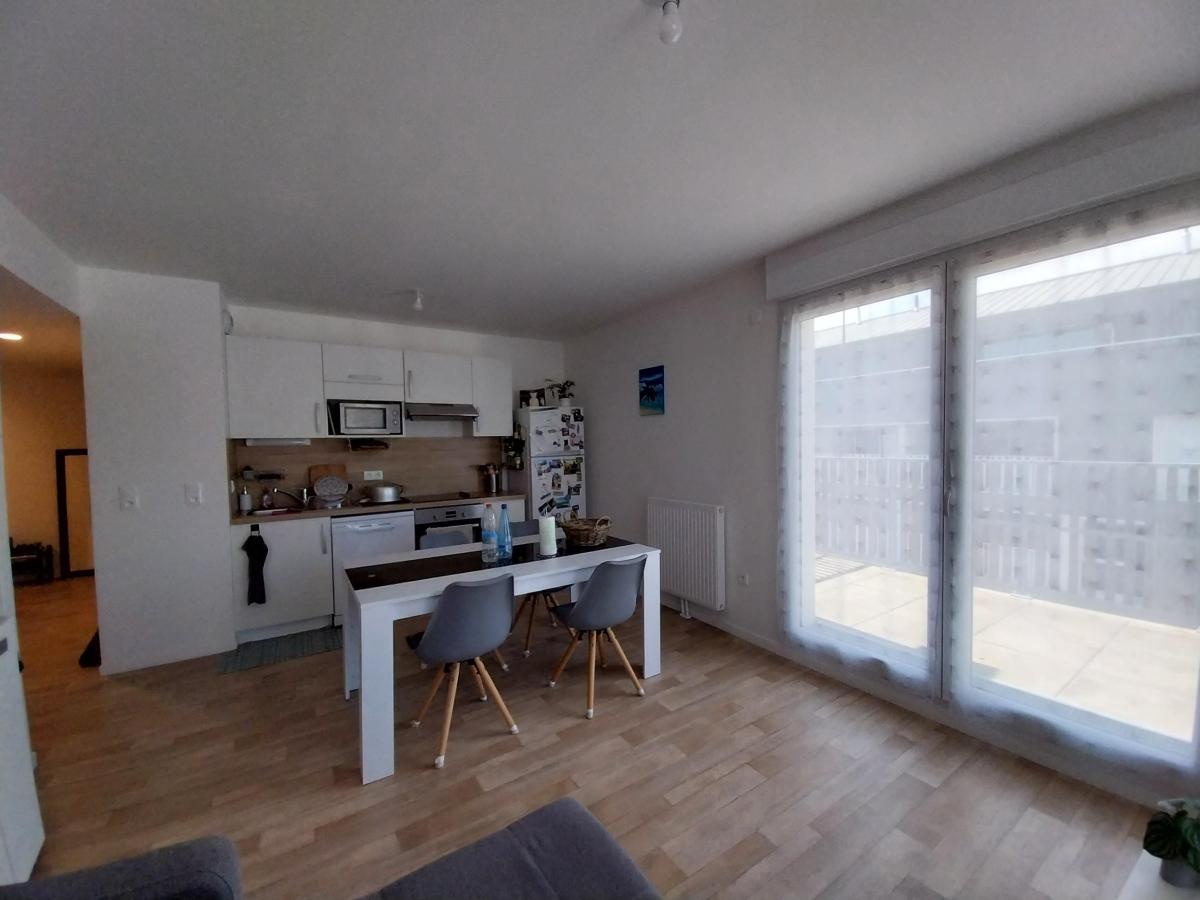 
																																							3 pièces - 
																																						1er étage - 59m² - 722,59 € - Photo #4