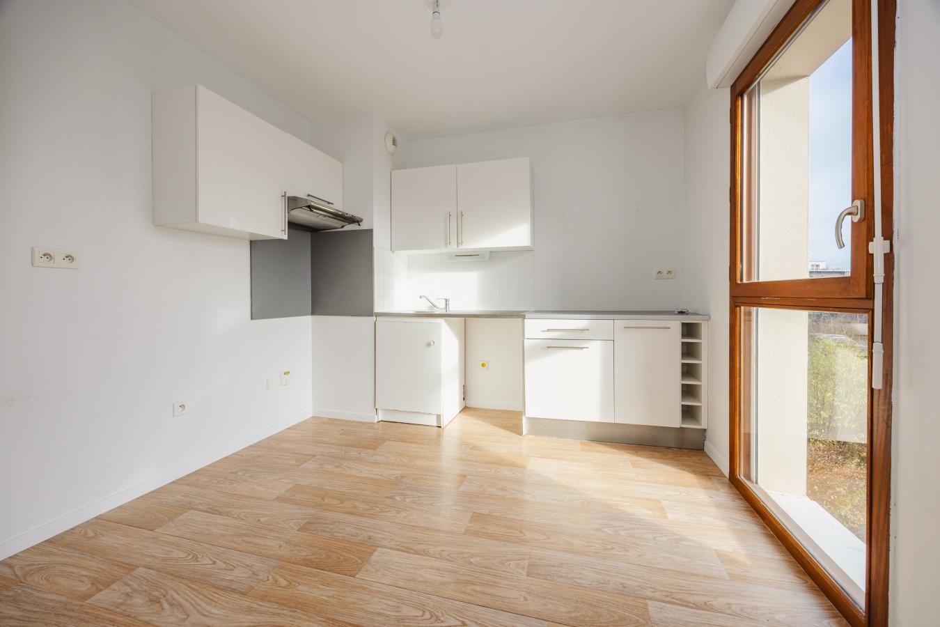
																			4 pièces - 
																		1er étage - 83m² - 235 000 € - Photo #4
