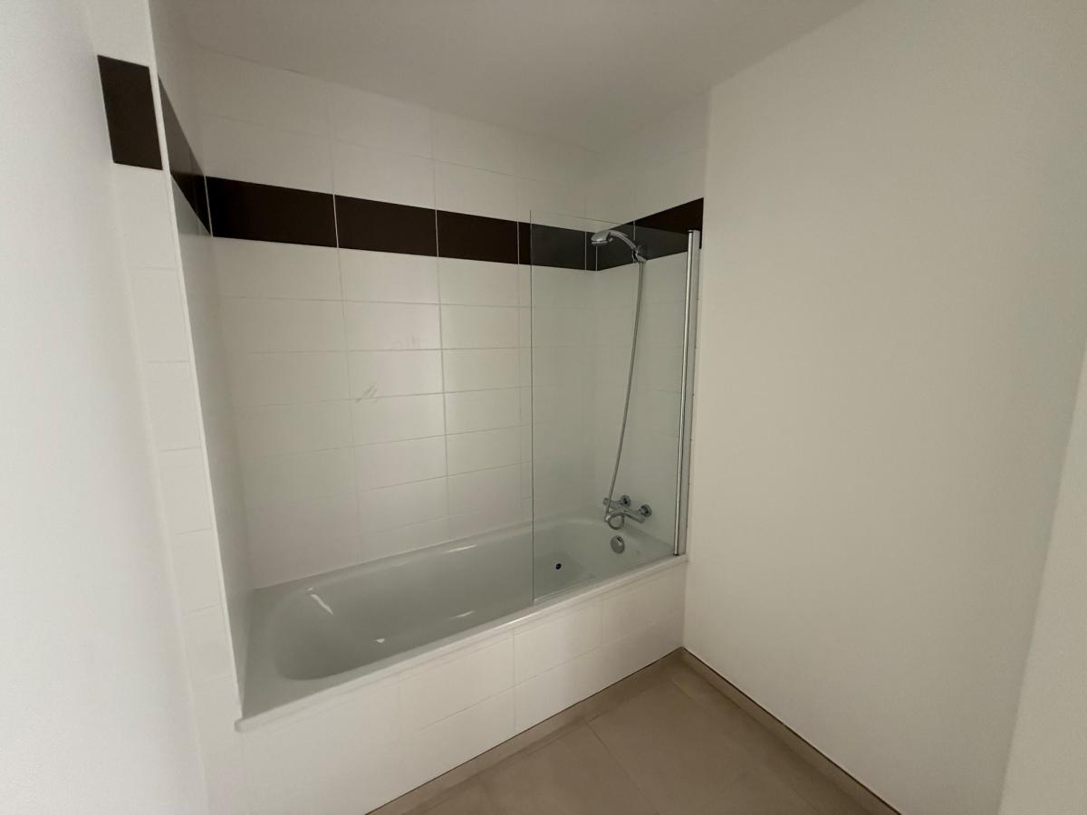 4 pièces - 3ème étage - 85m² - 1 031,28 € - Photo #6
