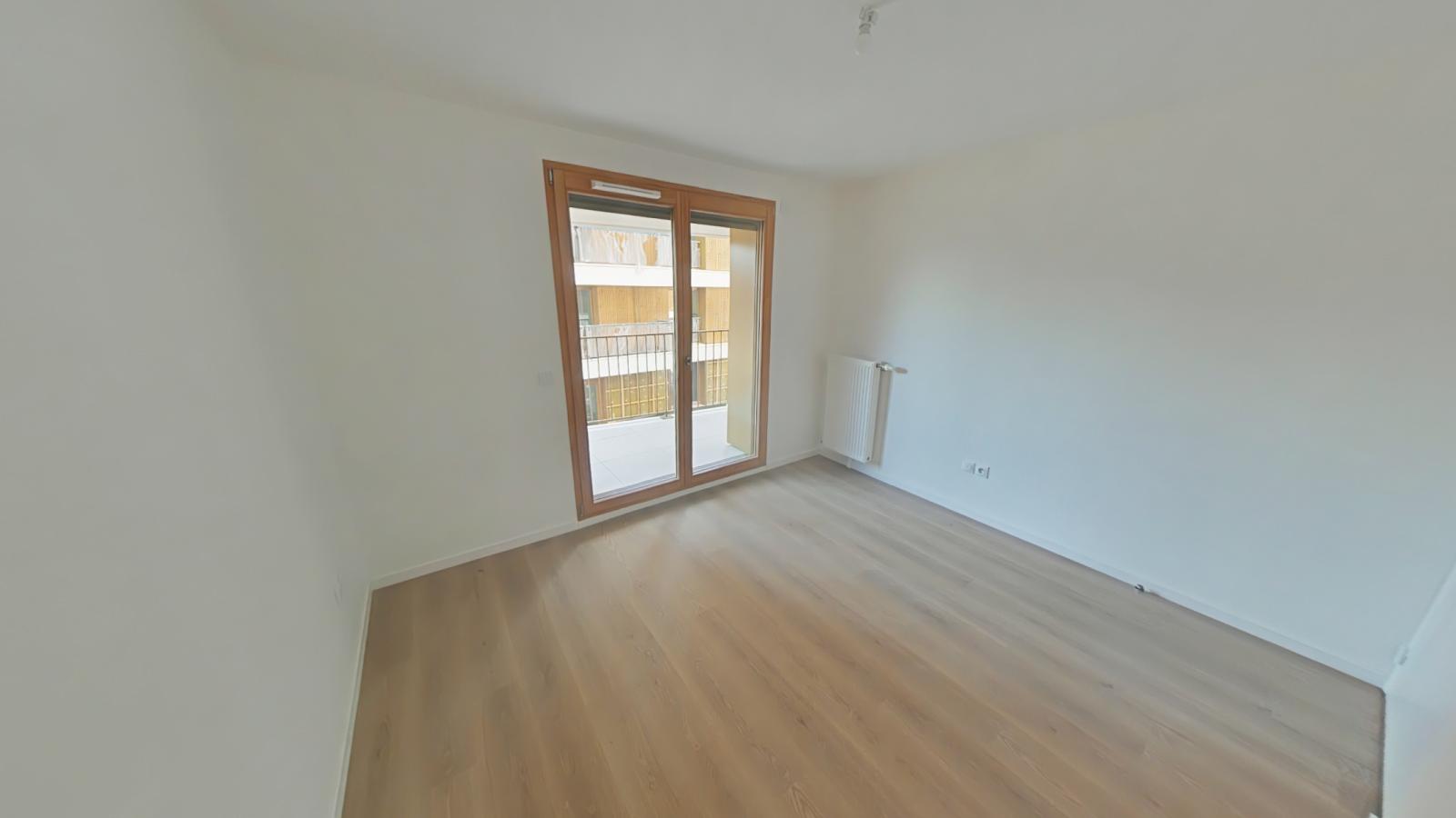 
																																							4 pièces - 
																																						2ème étage - 82m² - 1 926,74 € - Photo #4