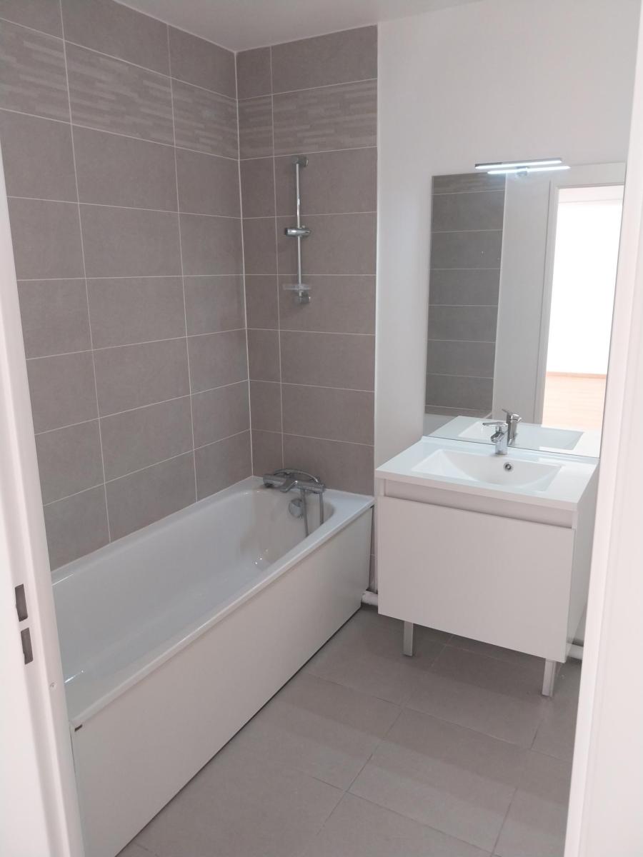 
																			3 pièces - 
																		4ème étage - 67m² - 999,77 € - Photo #7