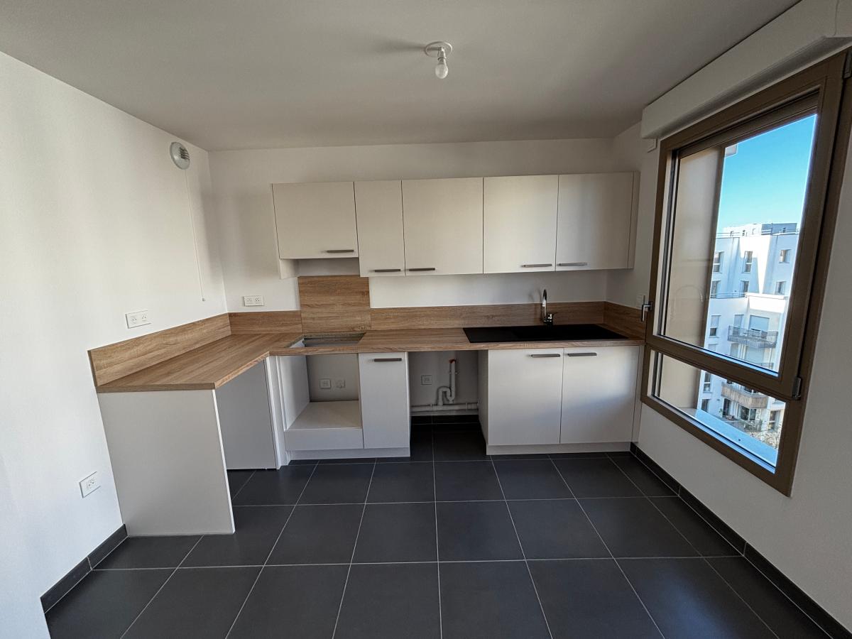 
																			3 pièces - 
																		6ème étage - 73m² - 1 747,64 € - Photo #3