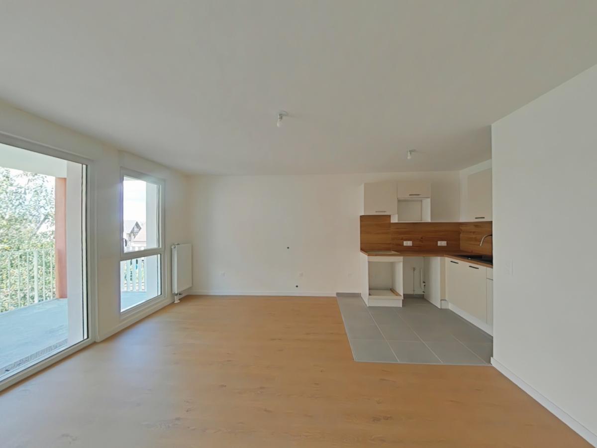 3 pièces - 1er étage - 71m² - 965,09 € - Photo #2