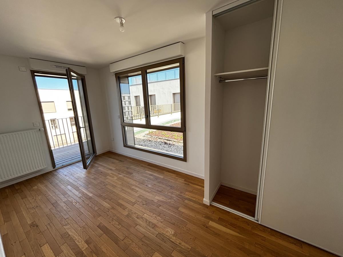 
																			3 pièces - 
																		6ème étage - 73m² - 1 747,64 € - Photo #6