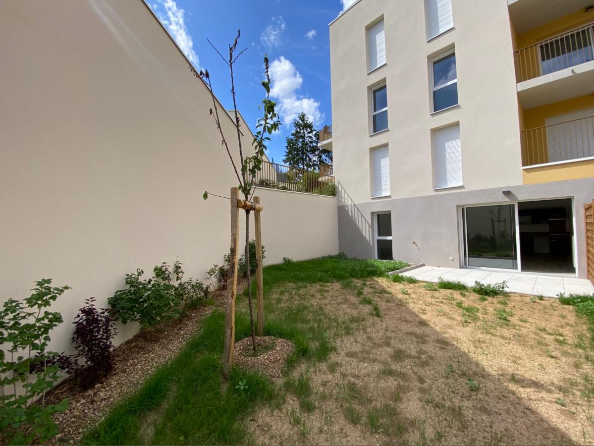 
																			2 pièces - 
																		RDC - 53m² - 784,13 € - Photo #1