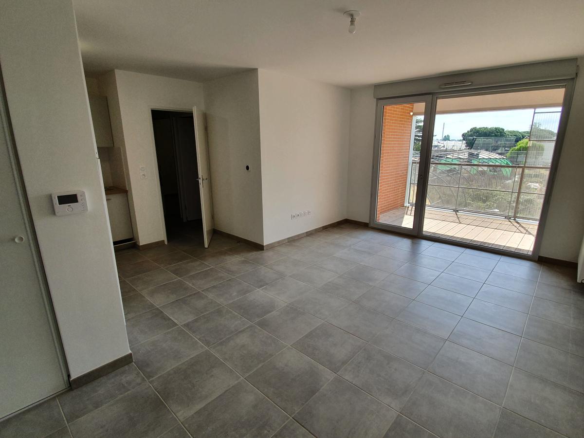 
																																							3 pièces - 
																																						1er étage - 61m² - 616,48 € - Photo #1
