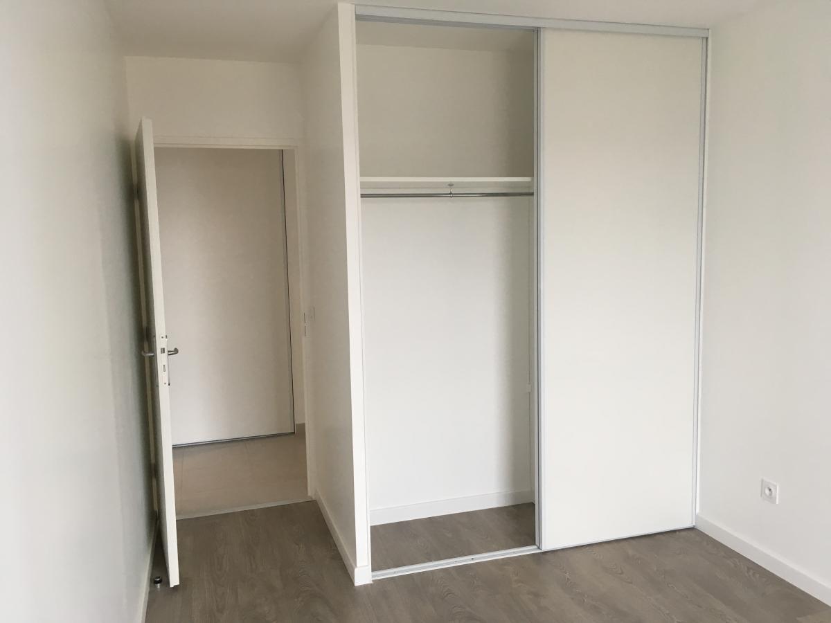 
																			3 pièces – 
																		4ème étage – 64m² - 784,58 € - Photo #1