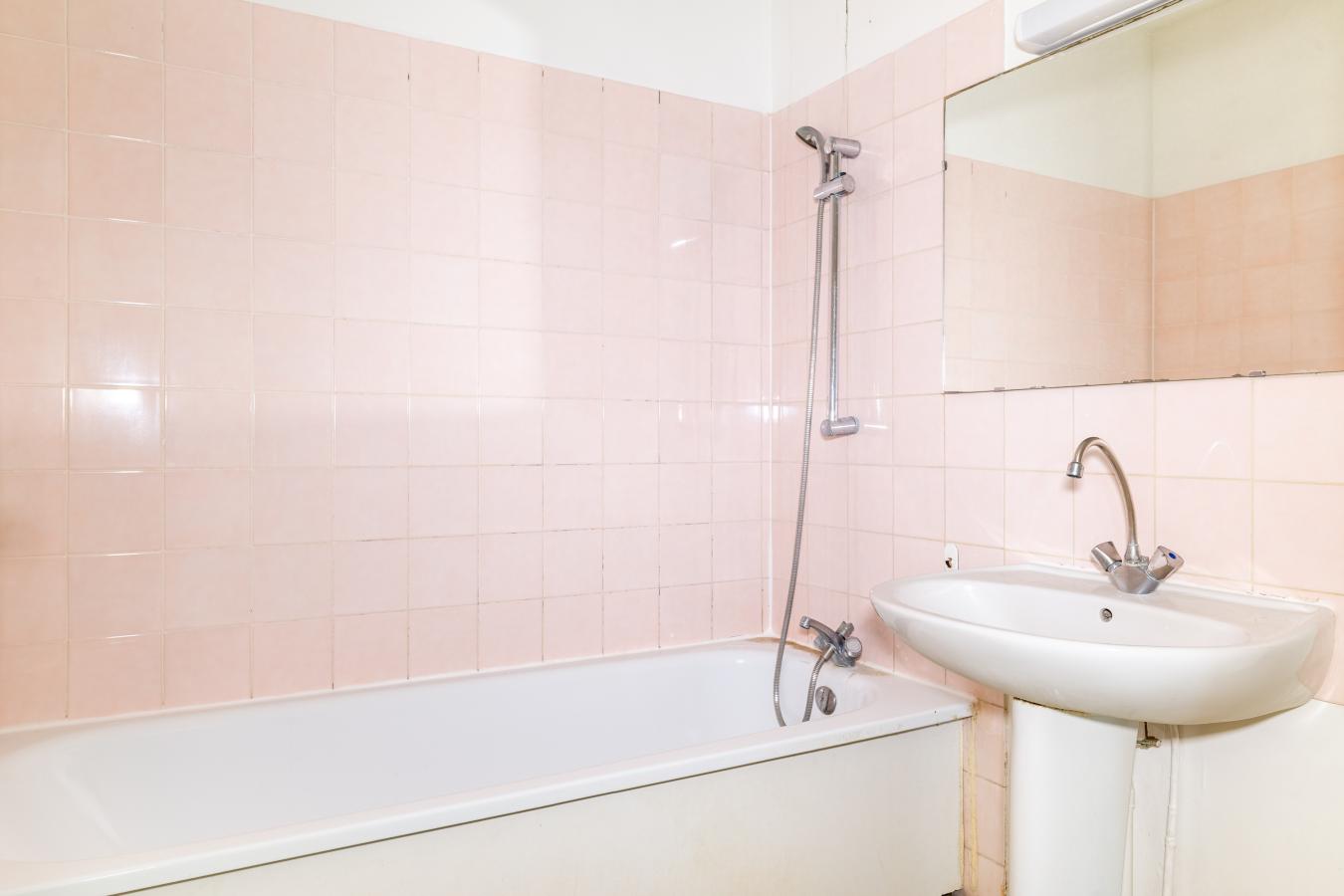
																																							3 pièces - 
																																						3ème étage - 71m² - 137 000 € - Photo #3